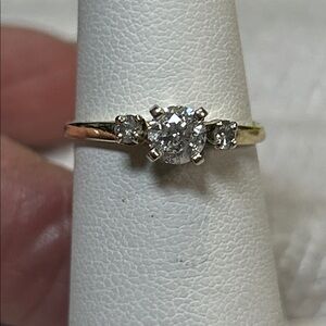 448053 14k Diamond Ring .4 center diamond ring